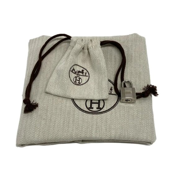 HERMES Victoria 2 12H Azur EverGrain - C Business Bag - Picture 8 of 15